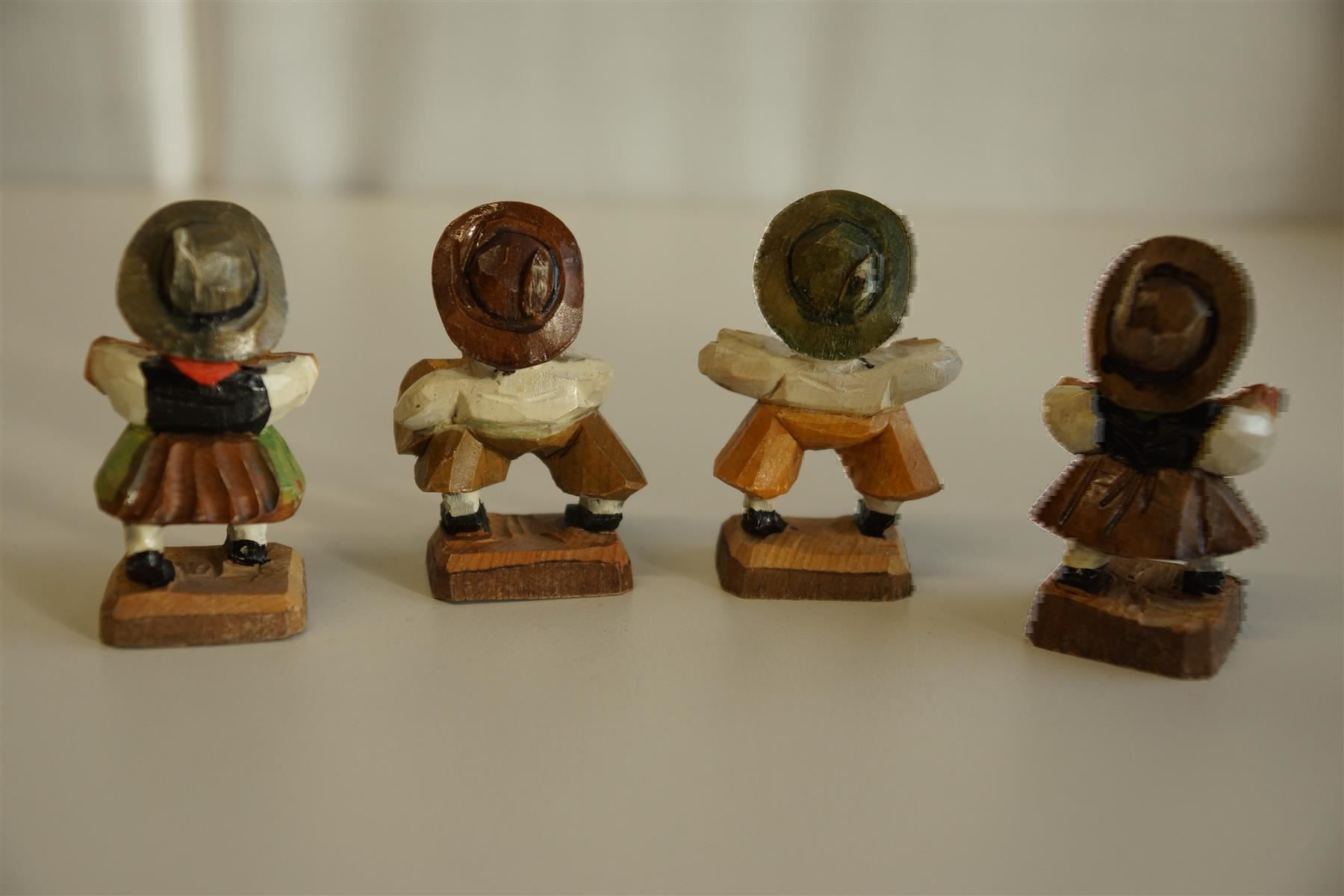 Sculture & Statue: 4 Musikanten, geschnitzt – Nuovo e nell'imballaggio originale da Brienz BE venduto da P.Edelweiss 1