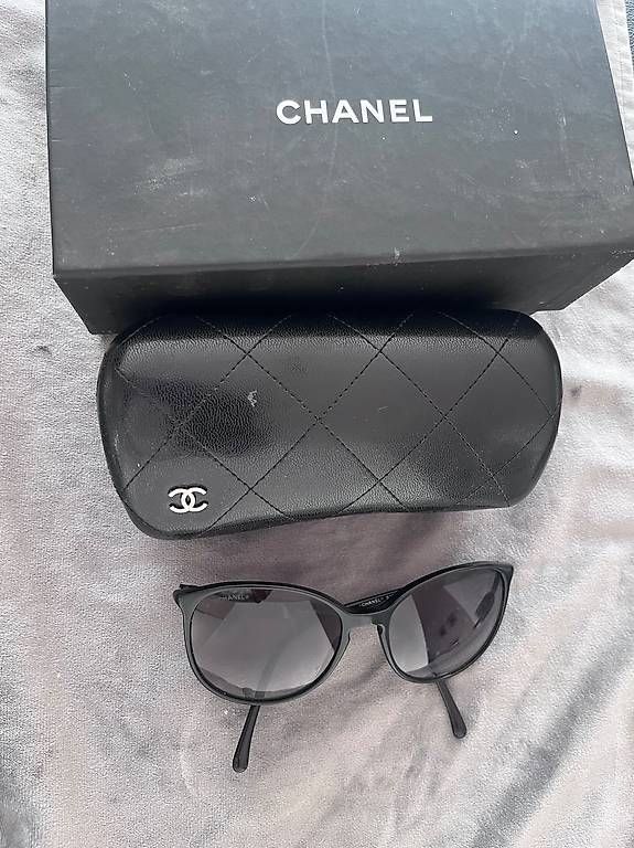 Lunettes & Verres: Chanel Sonnenbrille – D'occasion à Kloten par naz_2c9c