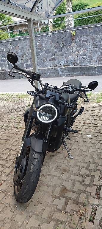 Strada: Zontes 350 Gk nero/oro  – Usato da Vairano venduto da ale_6n5j