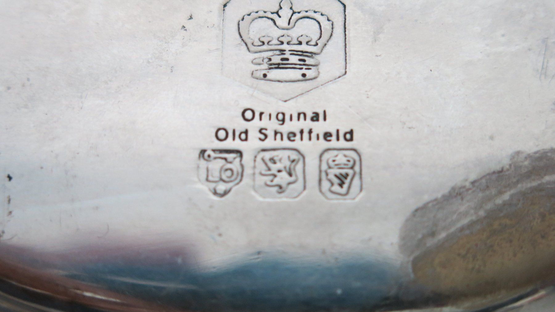 Piatti di portata: Antike Servierschale Old Sheffield versilbert Perlrand 16cm – Usato da Zollikofen venduto da MiMo2022 5