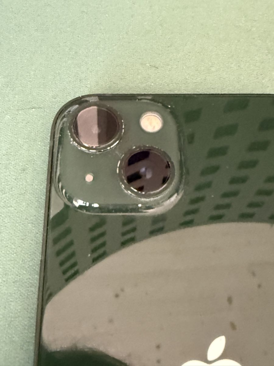Apple Handys / Smartphones: iPhone 13, 128 GB – Gebraucht aus Basel von luk_j8yb 3