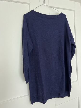 Sweater Kaos