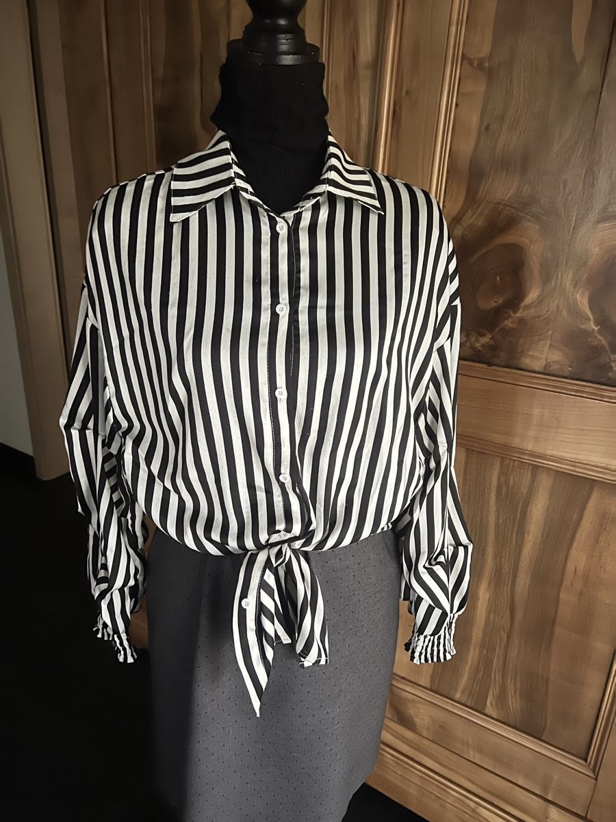 Camicette: Chemise rayée noir et blanc Cocobella, taille M – Usato da Porrentruy venduto da SYANKA 1
