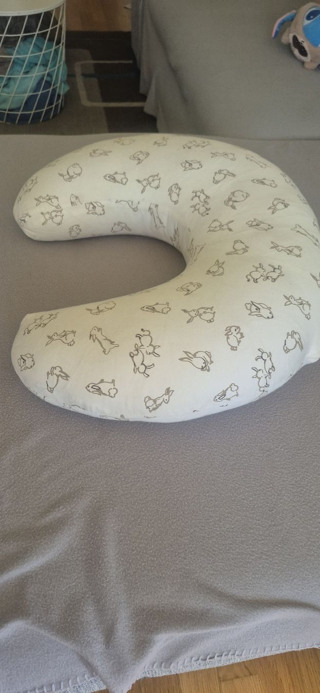 Coussins: Cuscino allattamento con coniglietti bianco – D'occasion à Oberengstringen par jessica2023