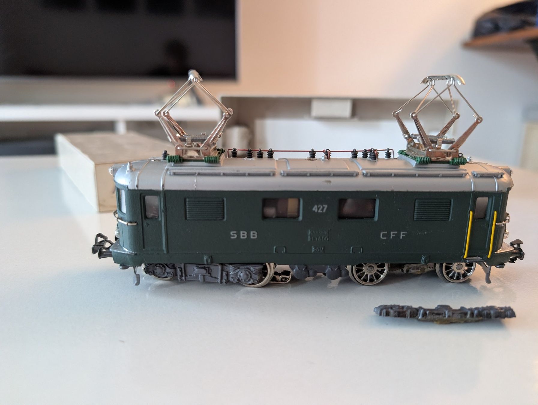 Märklin Modellini di ferrovie: 3014 Märklin - Re 4/4 SBB 427 – Usato da Ebikon venduto da Nico151 6