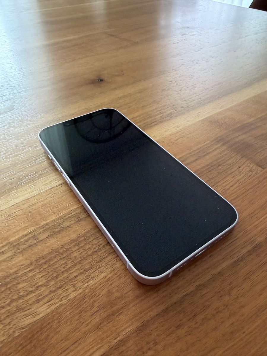 Apple Handys / Smartphones: iPhone 14 Lila funktioniert einwandfrei – Gebraucht aus Sarnen von Kontrasvega 2