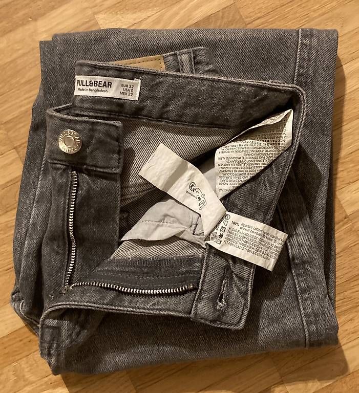 Pull&Bear Pantaloni: Pull&Bear Jeans grau Balloon Gr 158 – Nuovo (secondo la descrizione) da Fislisbach venduto da MichaHa 2