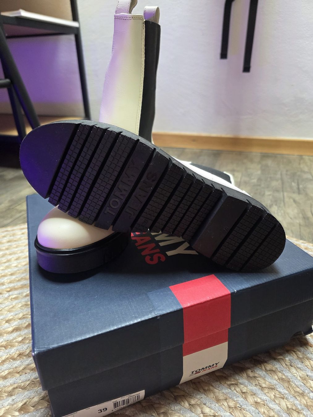 Tommy Hilfiger Damenschuhe: Tommy Jeans Stiefeletten – Neu und originalverpackt aus Zernez von mol_hd6r 1