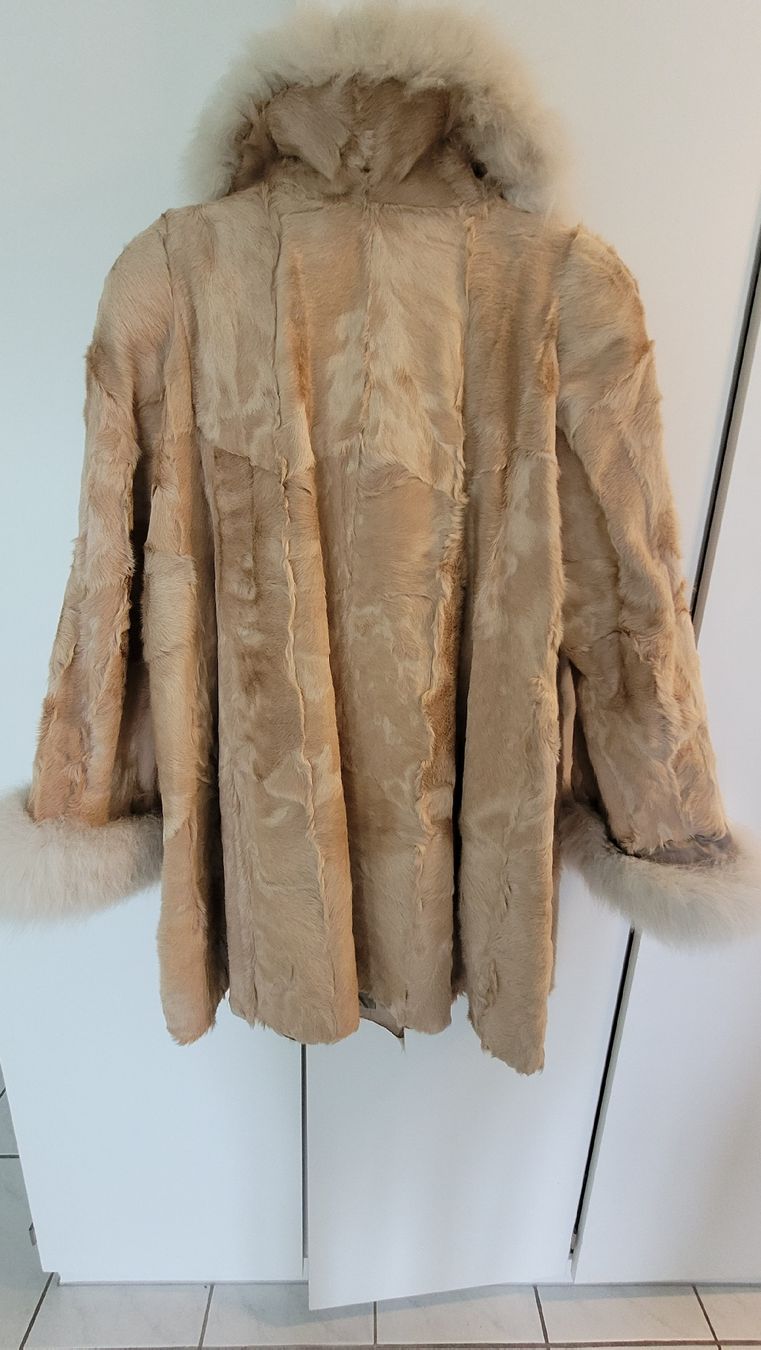 Cappotti: Pelzjacke Donkali beige – Nuovo (secondo la descrizione) da Niederwil SO venduto da greenp 3