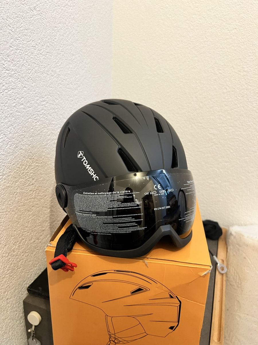 Helme: Ski Helm Grösse L – Neu und originalverpackt aus Müntschemier von jay_c5kz