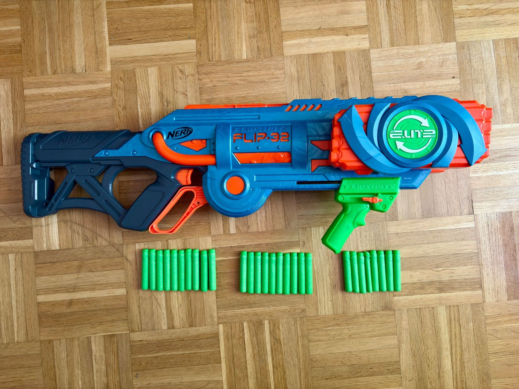 Nerf Giocattoli: Nerf Elite 2.0 Flip-32 avec 28 fléchettes Nerf originales – Usato da Biel/Bienne venduto da zouzou65