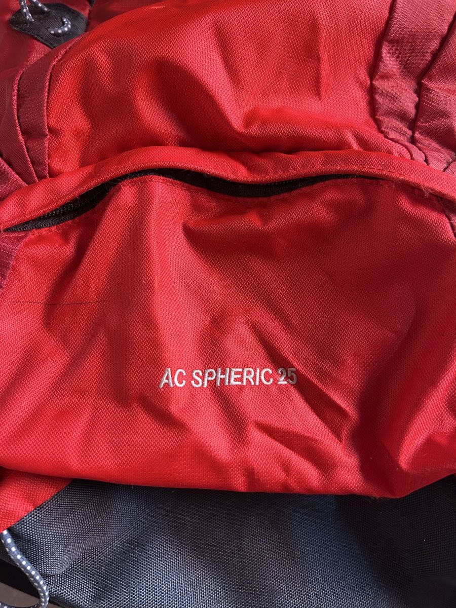 Deuter Zaini: Deuter AC SPHERIC 25 Backpack Red Great for Hiking! – Usato da Zürich venduto da chi_7k5b 2