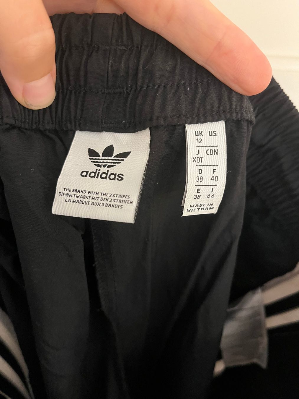 Adidas Pantaloni: Trainerhose Adidas – Nuovo (secondo la descrizione) da Zürich venduto da hello.paulene 6