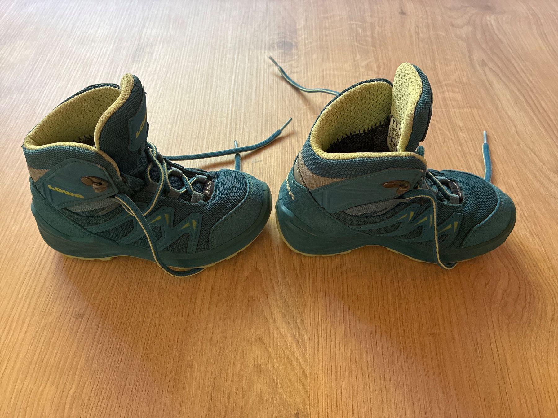 Lowa Scarpe per ragazzi: Lowa Wanderschuhe türkis Grösse 26 – Usato da Eggenwil venduto da mic_b5l2 3