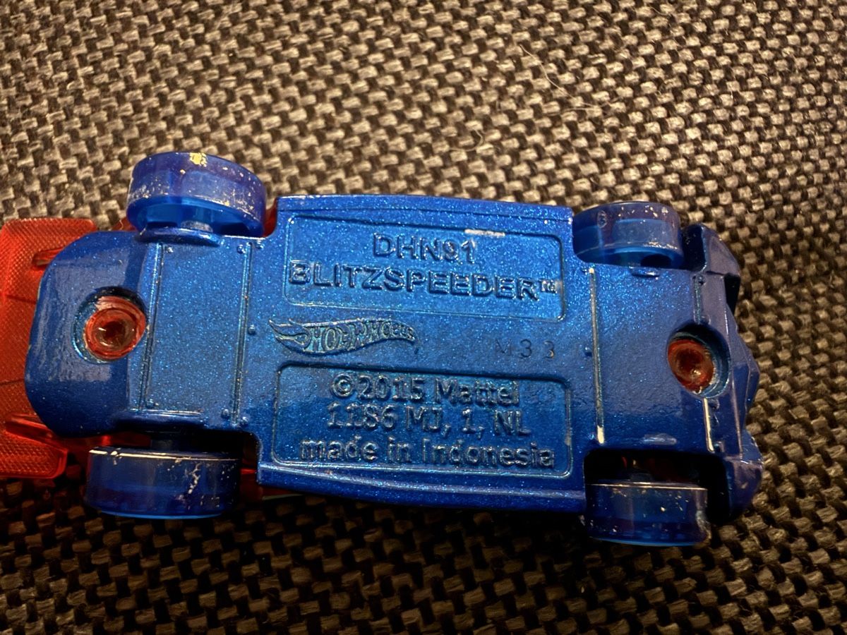 Hot Wheels Modellini d'auto: 2 Hot Wheels von Mattel – Usato da Buchs SG venduto da and_d8tp 4