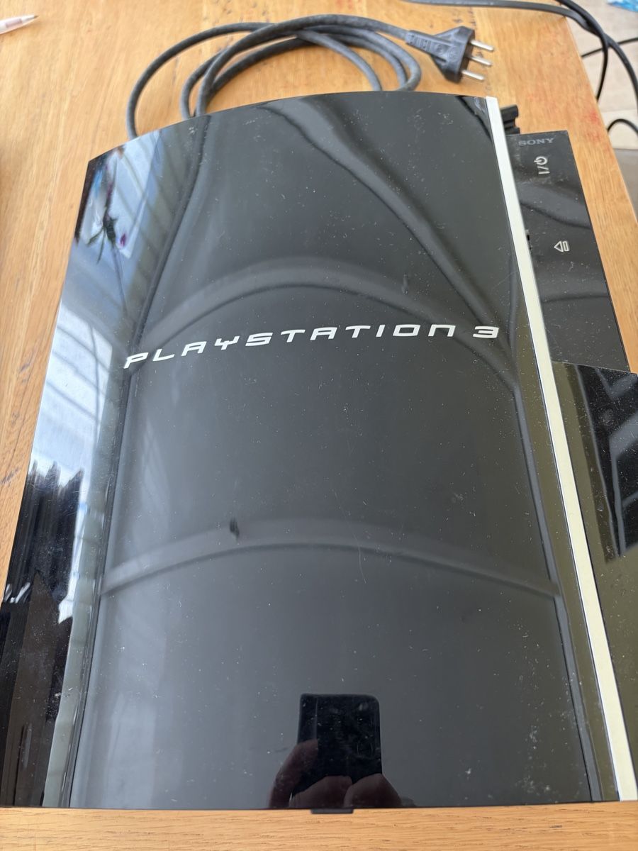 Sony Console: 2 consoles PS3 avec 6 manettes  – Usato da Echallens venduto da JAR69 1