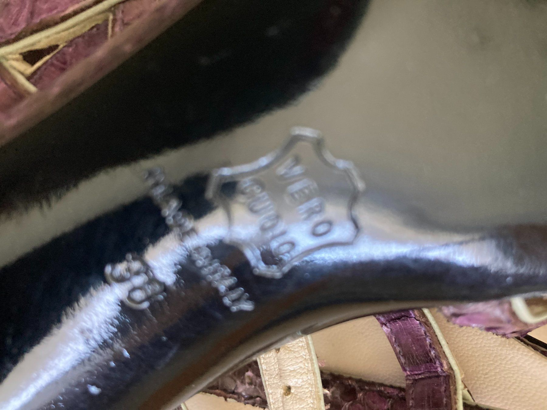Scarpe da donna: Sandales originales en cuir 24.5 cm – Usato da Lausanne 26 venduto da anaxena 2