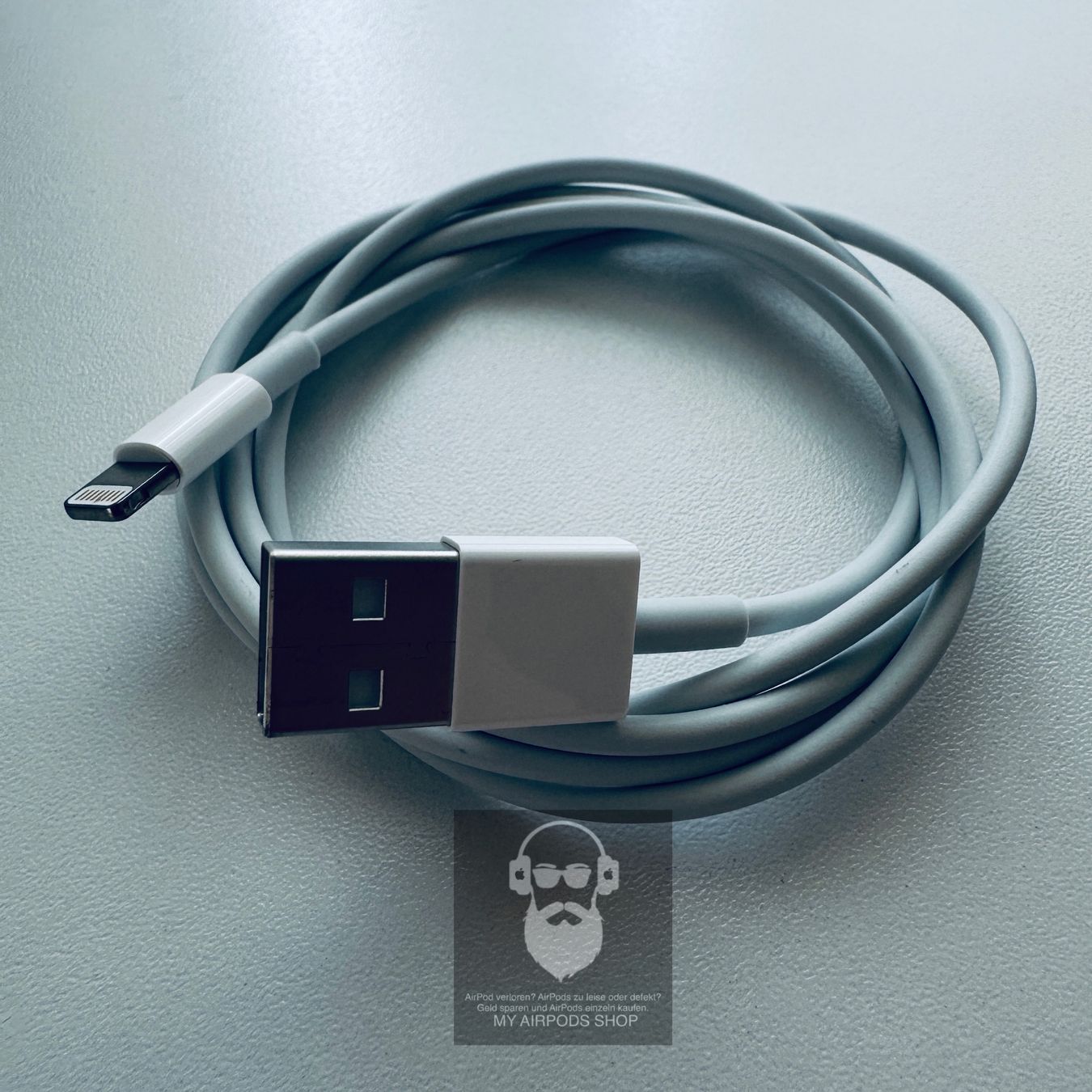 Apple Kabel: Original Apple Lightning auf USB-A Kabel 1M Fabrikneu – Neu (gemäss Beschreibung) aus Basel von MY.AIRPODS.SHOP 3