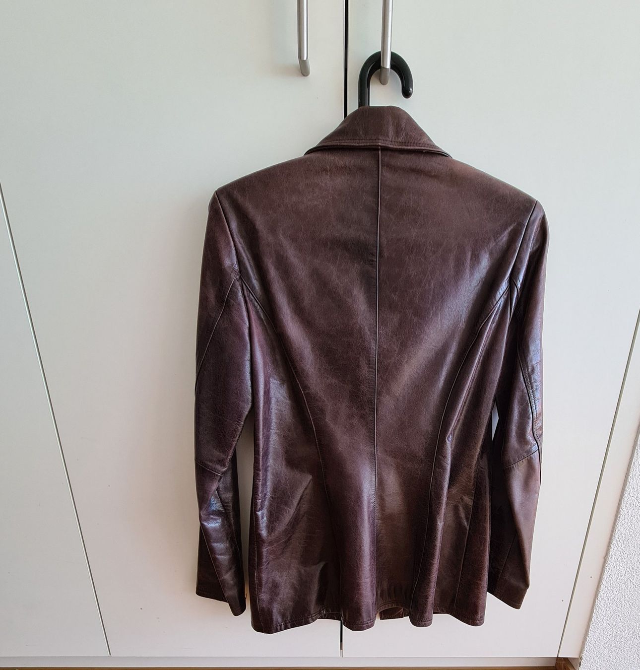 Giacche: Lederjacke Leonardo bordeaux used look Gr. 34 – Usato da Bad Ragaz venduto da maui06 1