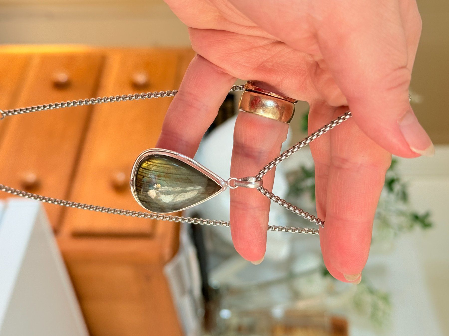 Catenine: Collier Labradorite naturelle – Nuovo e nell'imballaggio originale da Genève venduto da AGBERG 8