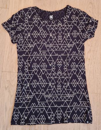 DC Damen T-Shirt XS, Musterprint - Perfekt für den Sommer!