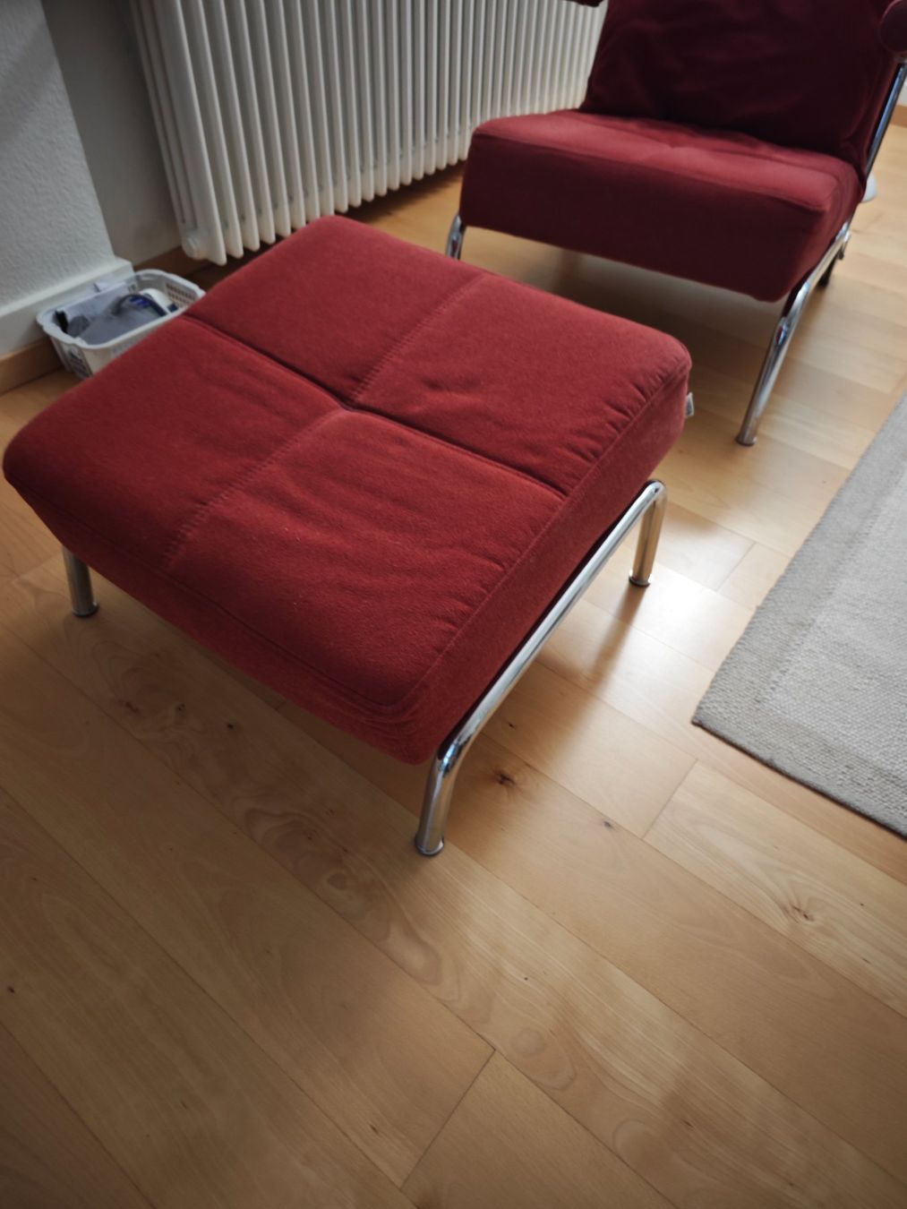 Pfister Fauteuils: Sessel mit Hocker rot,guter Zustand – D'occasion à Beringen par ble_nw7z 3