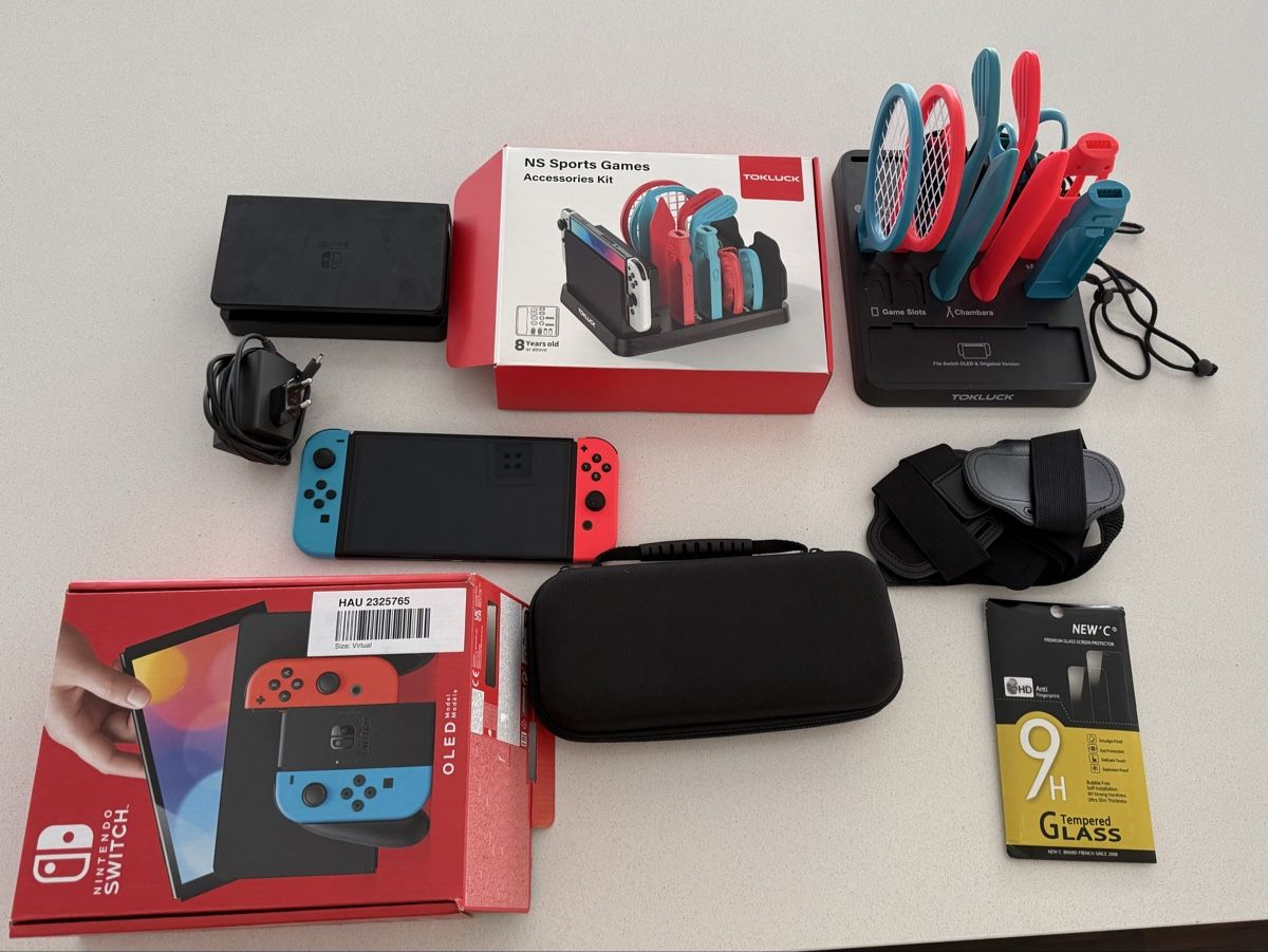 Nintendo Console: Nintendo Switch OLED Bundle! In guarantee 09/26 – Nuovo (secondo la descrizione) da Meggen venduto da Petra-Arte 1