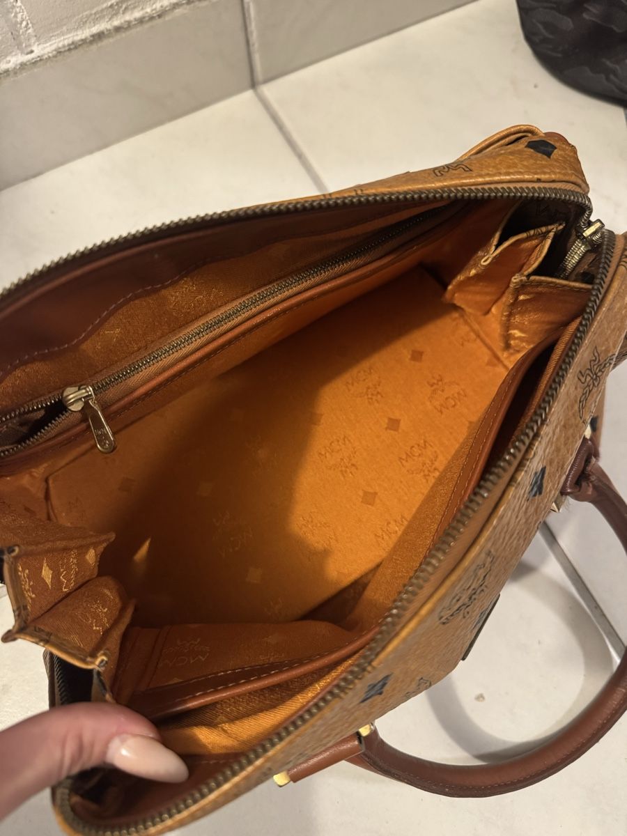 Mcm Sacs femmes: MCM Tasche – D'occasion à Muhen par lia_8nby 2