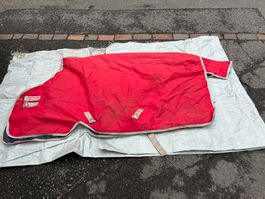 Rote Horseware Amigo Regendecke 145cm