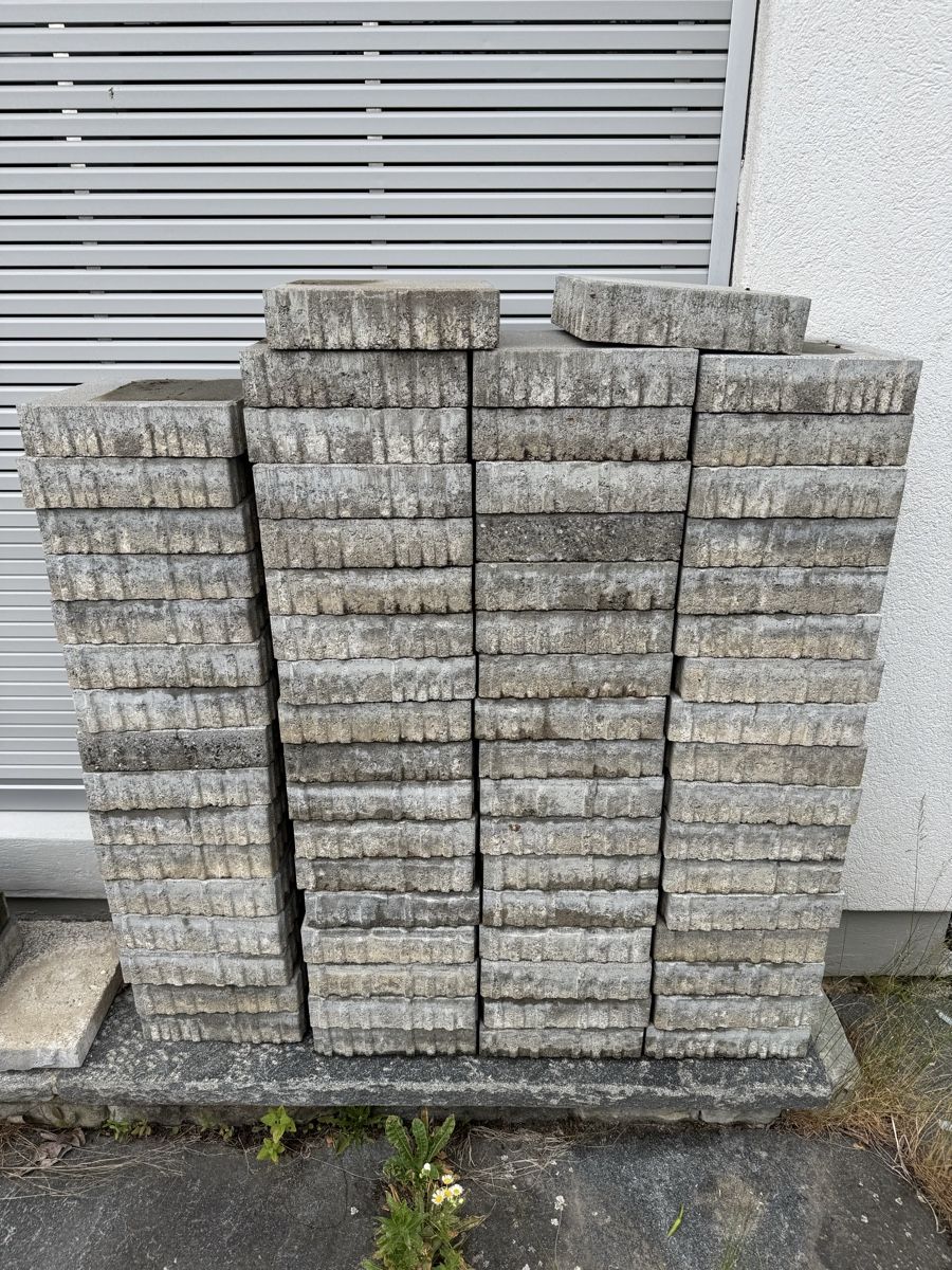 Rivestimenti per pavimenti: Wellenverbund-Platten – Usato da Hölstein venduto da Bri4nK