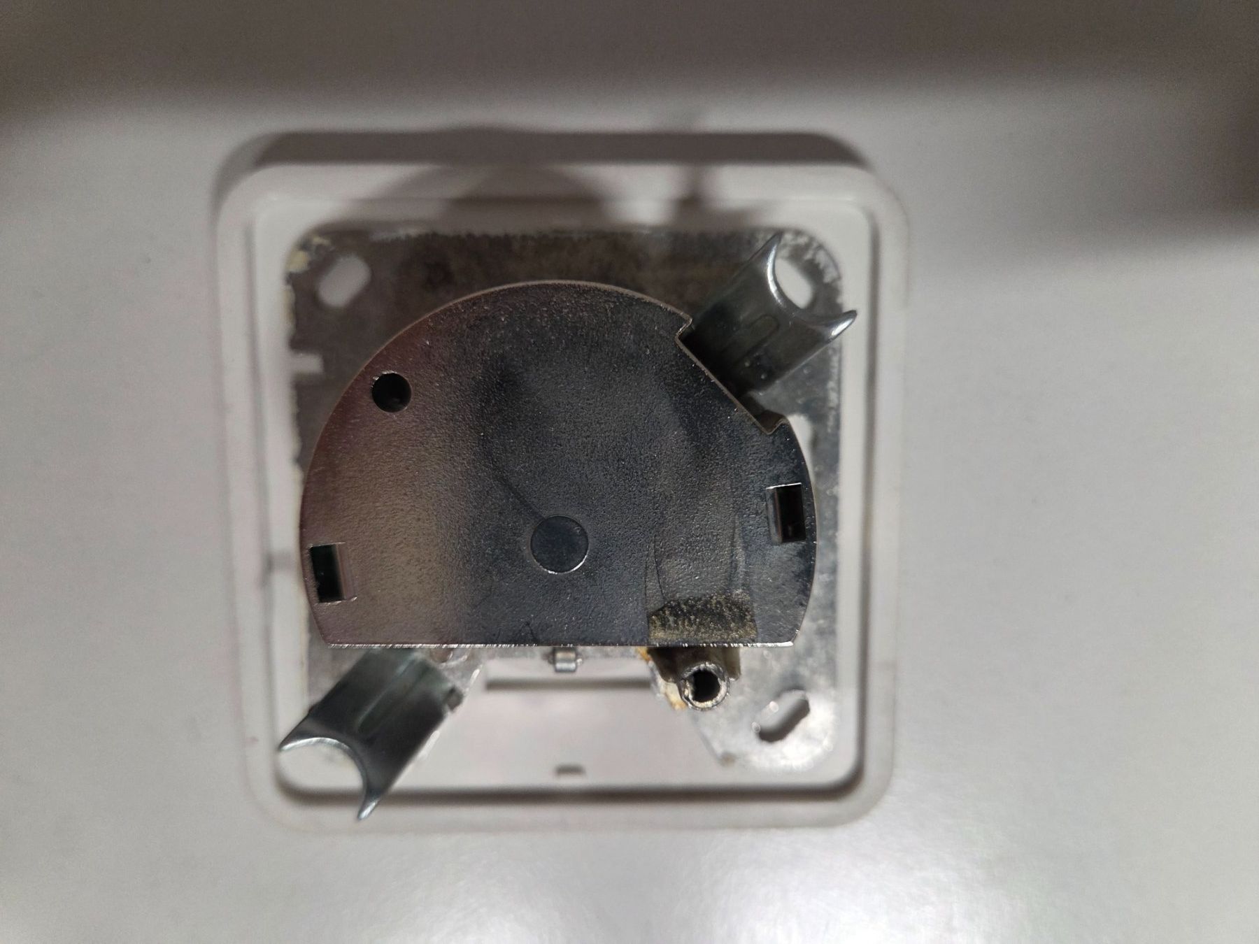 Spine: Antennendose Tv Anschlussdose – Usato da Zürich venduto da Alibaba1234 3