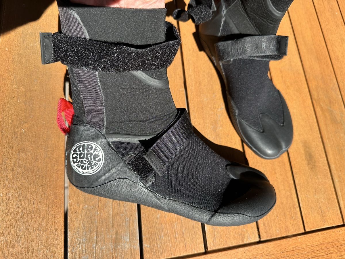 Rip Curl Herrenschuhe: Surfschuhe Rip Curl Flashbomb 3mm Splittoe 9/42 – Neu (gemäss Beschreibung) aus Frauenfeld von Chrisspecki