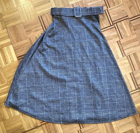 Belle jupe d’automne-hiver extensible
