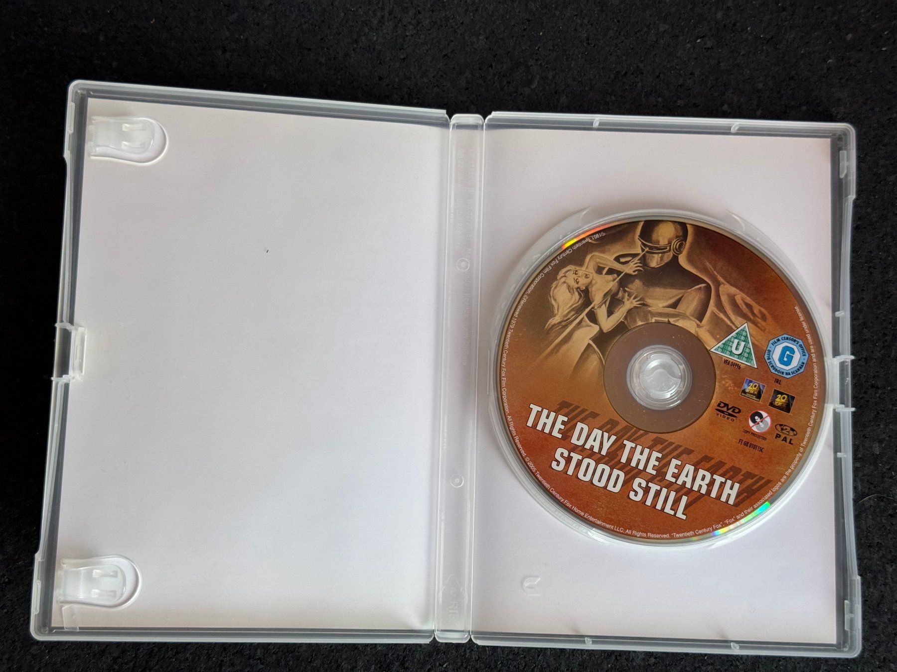 Tutti i DVDs: The Day The Earth Stood Still Studio Classic Collection DVD – Usato da Fribourg venduto da tschjoly 4