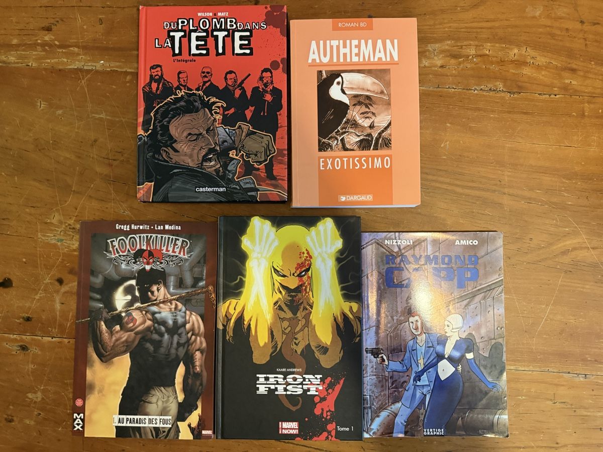 Fumetti: Lot de BD diverses – Nuovo (secondo la descrizione) da Meinier venduto da fabdab