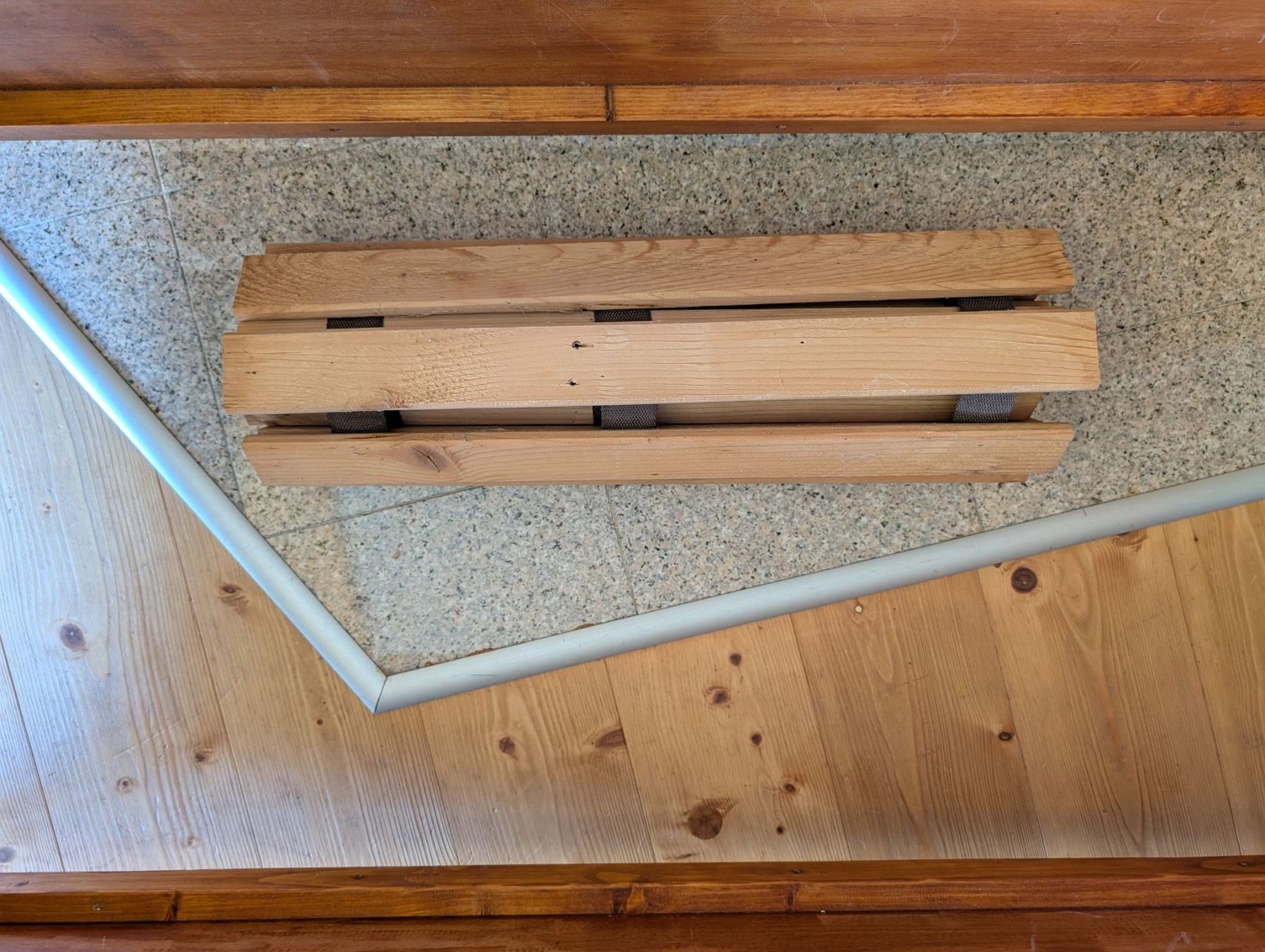 Lits: Kinderbett aus Holz, 120cm – D'occasion à Oberterzen par chjm 4