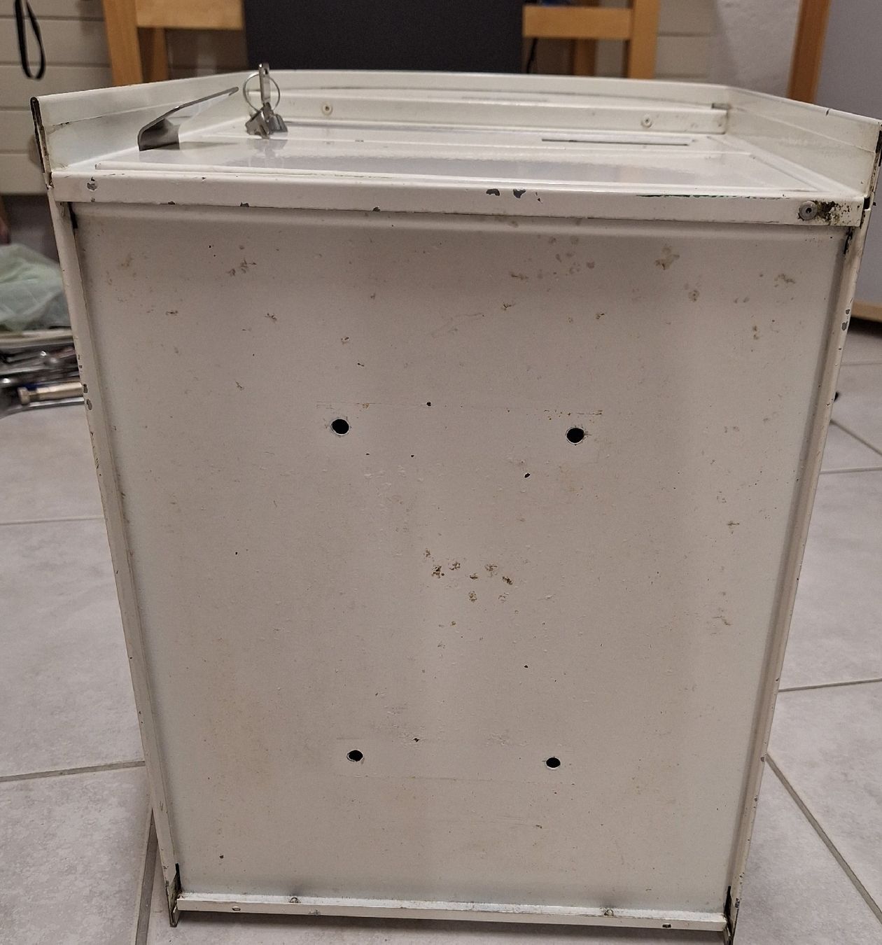 Sonstiges für Haushalt & Wohnen: Wall-Mounted Metal Mailbox White – Gebraucht aus Suhr von singultus 4