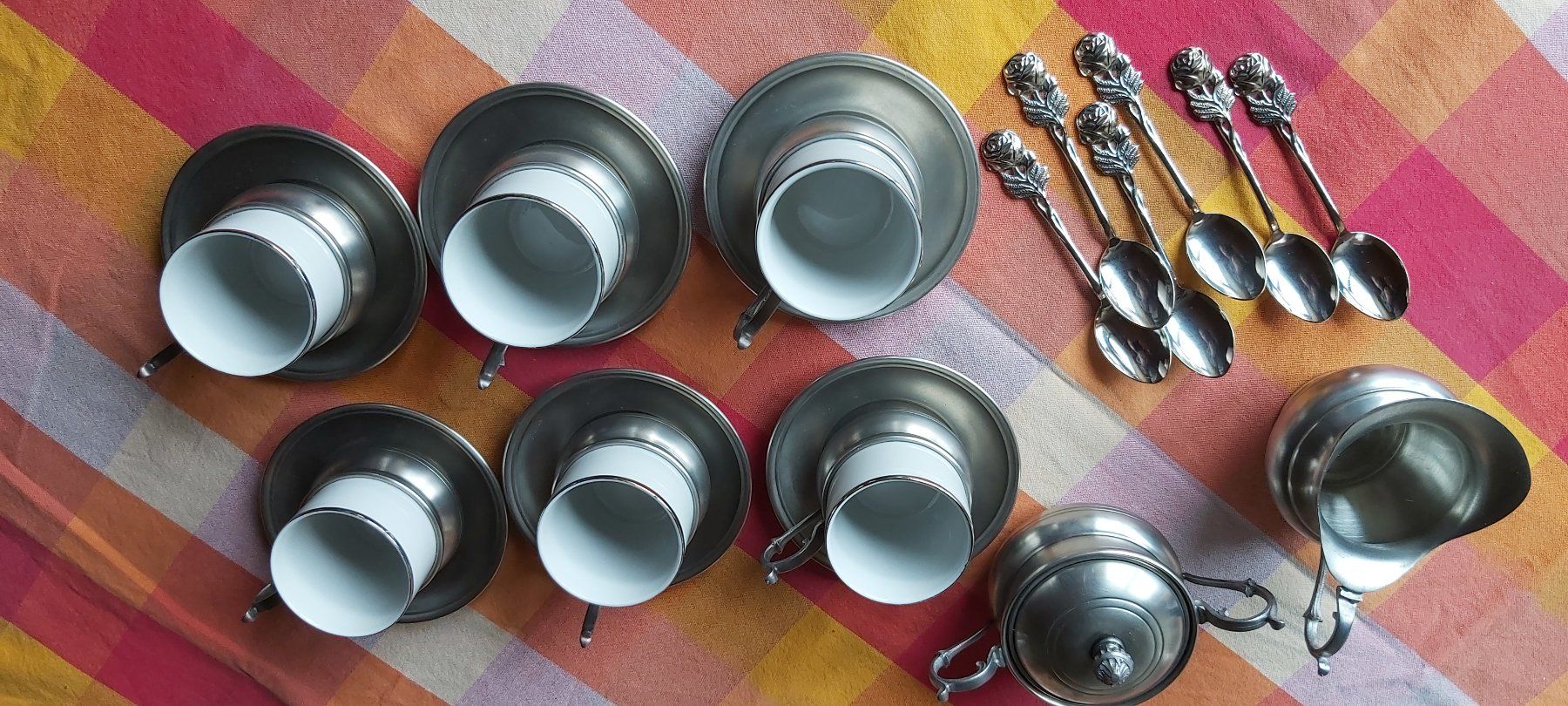 Set di piatti: Expresso service aus Zin – Usato da Merzligen venduto da titolon 2