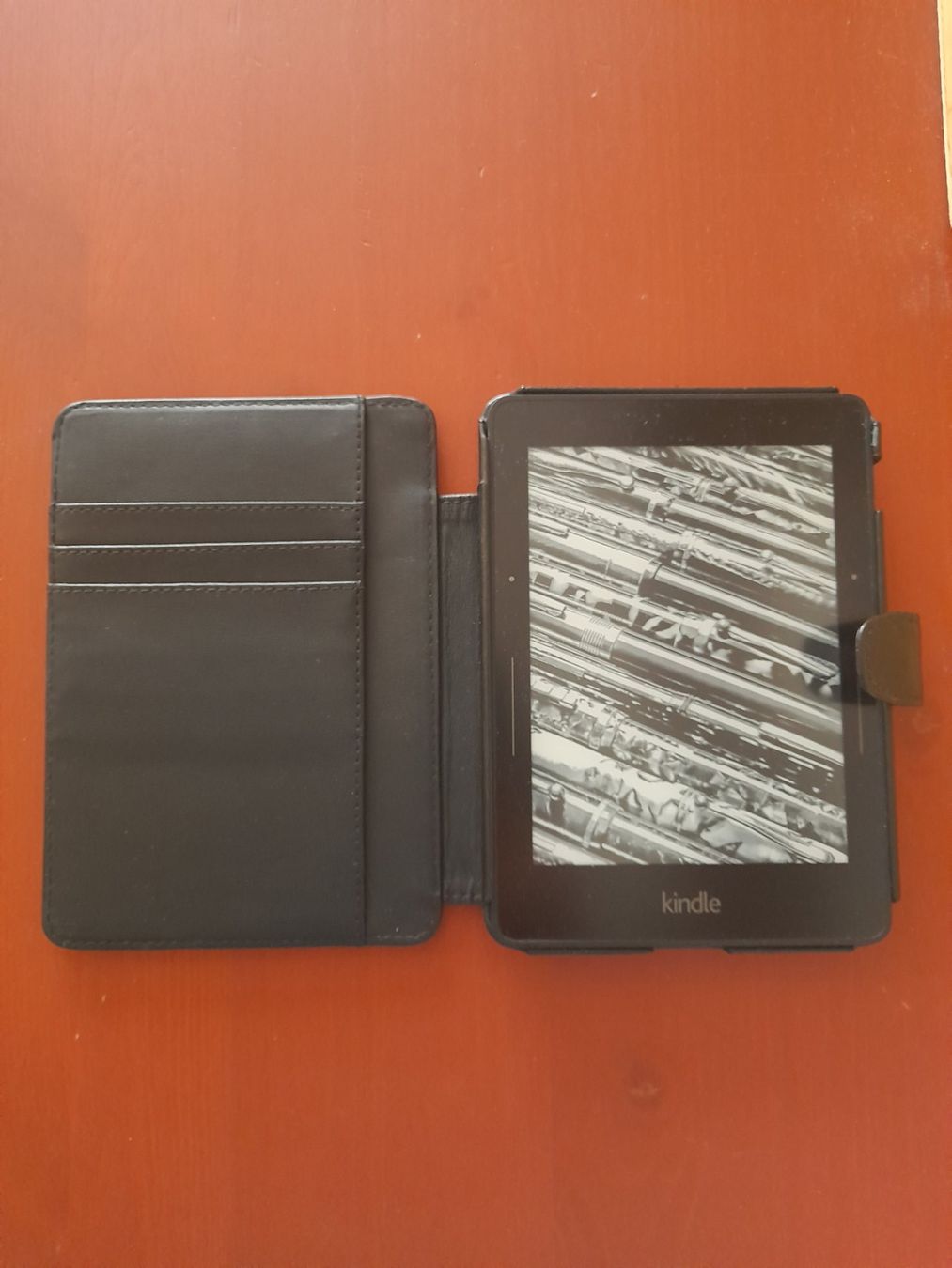Amazon Tablettes PC: Amazon Kindle Voyage – D'occasion à Yverdon-les-Bains par flo_dp9c
