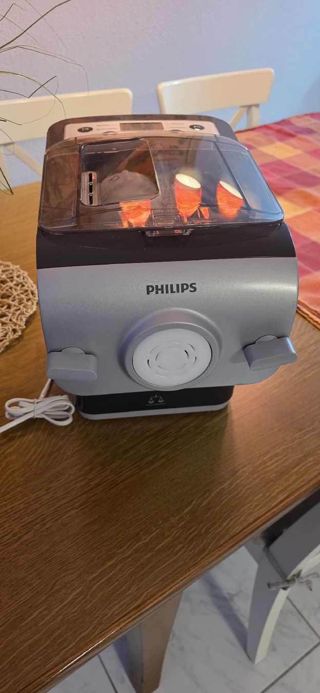 Philips Elettrodomestici da cucina: Philips Pastamaschine HR2358/12 – Nuovo (secondo la descrizione) da Volketswil venduto da juventus66 1