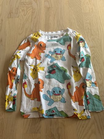 Langarmshirt Pokemon C&A weiss Grösse 122 guter Zustand