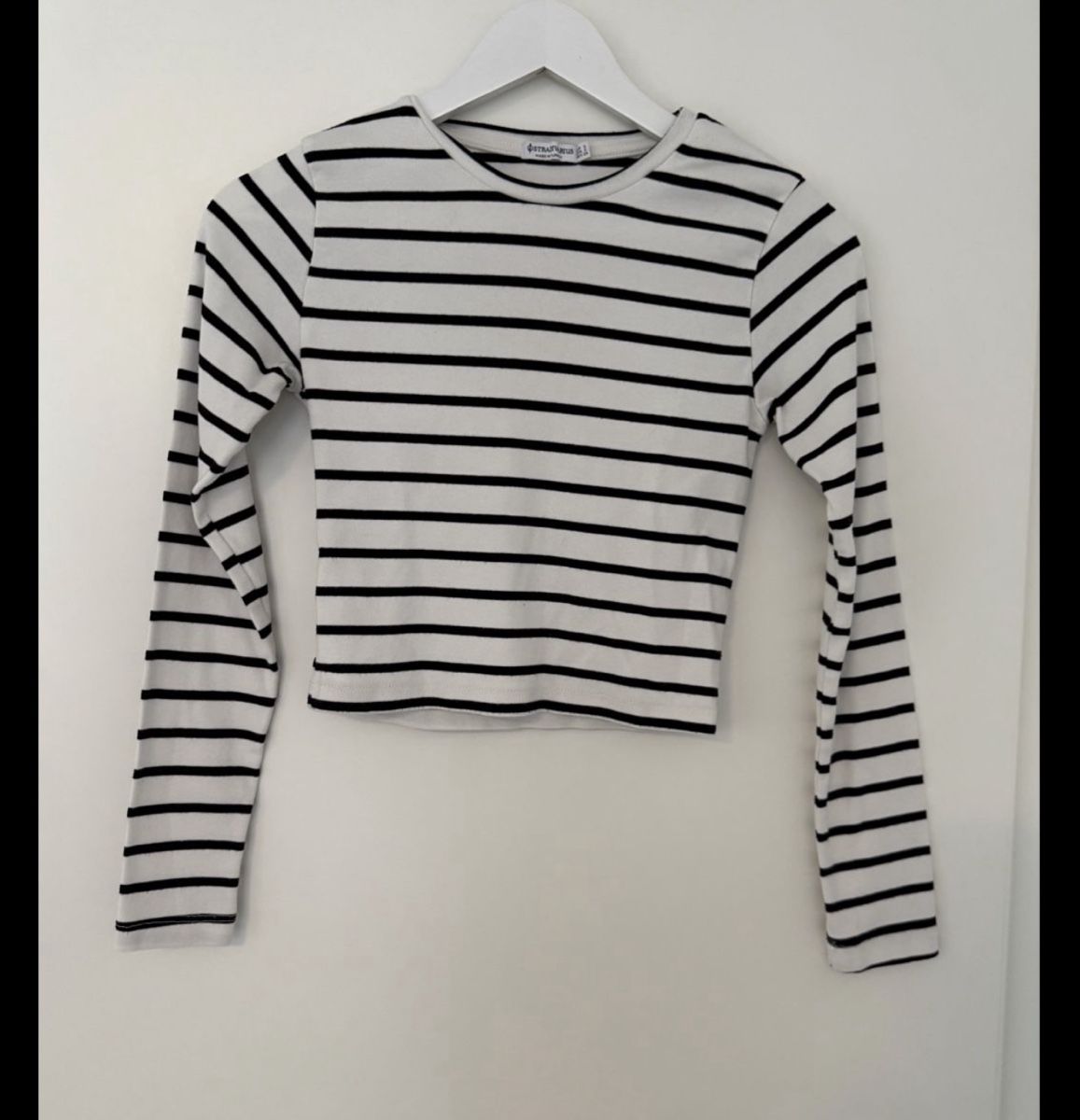 Stradivarius Top: Top stradivarius manches longues rayé Taille S négociable – Nuovo (secondo la descrizione) da Sion venduto da bar_r96b