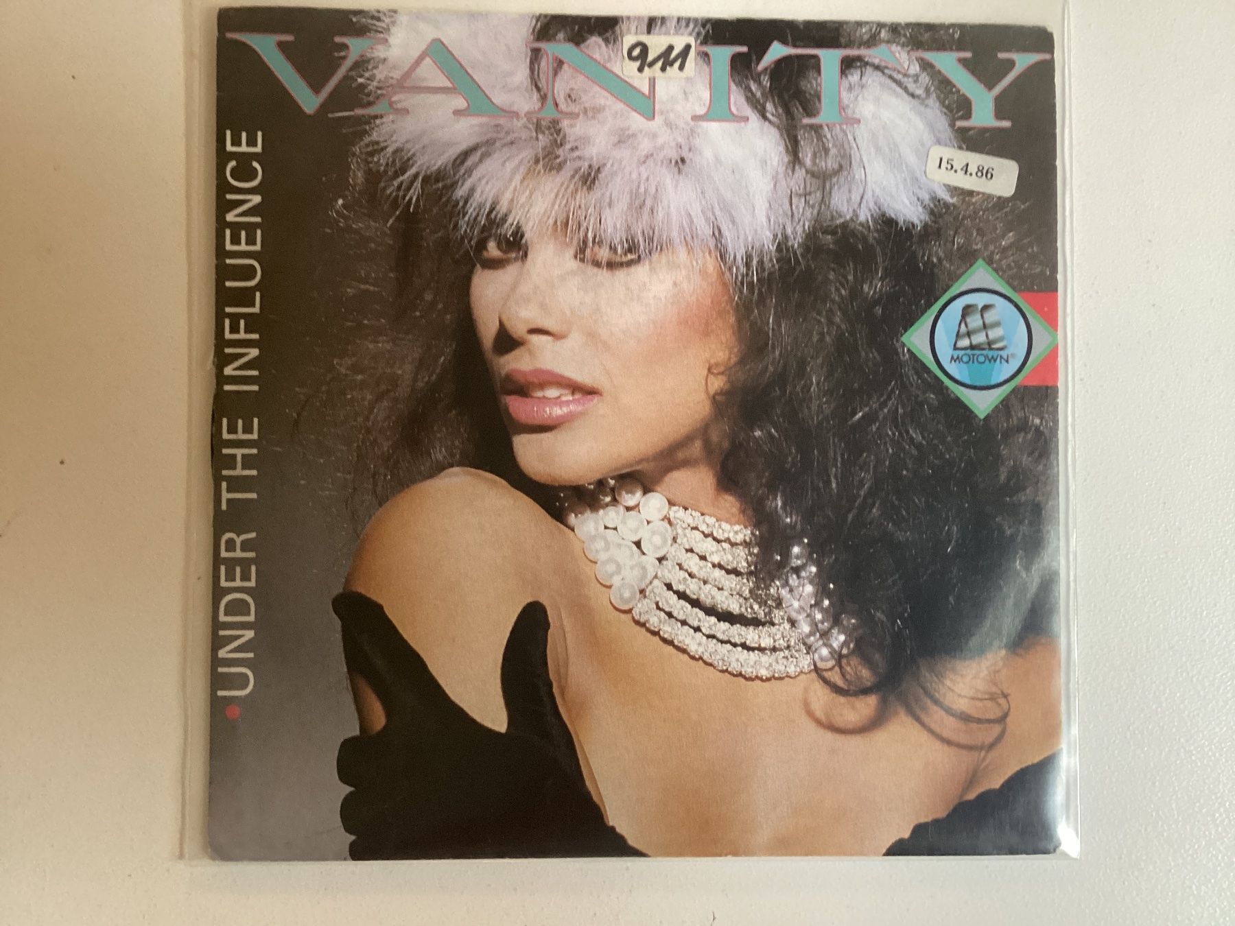 Vinyles: Vanity Single - Under The Influence – D'occasion à Gutenswil par Hamzian