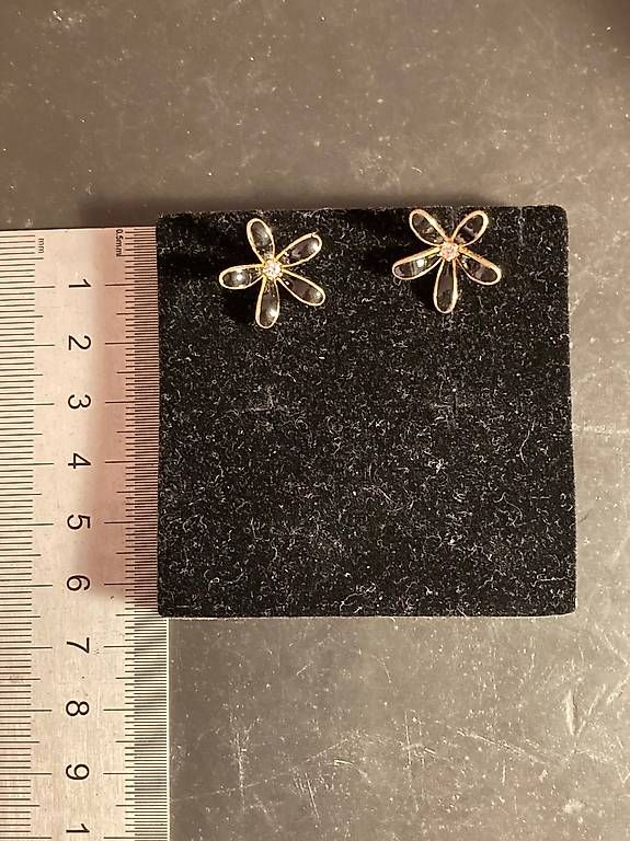 Orecchini pendenti & Orecchini a lobo: Ohrstecker:Blumen-Ohrringe – Usato da St. Gallen venduto da jbr_q7tx 1