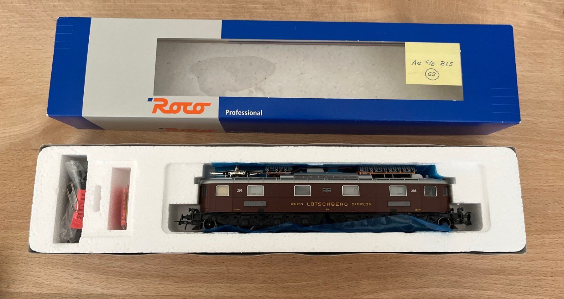 Roco Modellini di ferrovie: BLS Ae 6/8 Roco - AC digital – Usato da Winterthur venduto da dond1