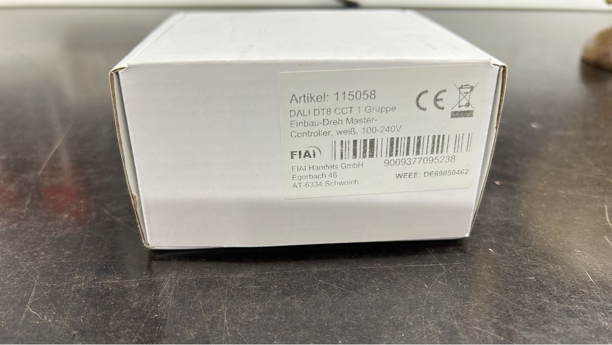 Componenti elettronici: FIAl DALI DT8 CCT 1 Gruppe Einbau-Dreh Master-Controller – Nuovo e nell'imballaggio originale da Hinwil venduto da Sizu0
