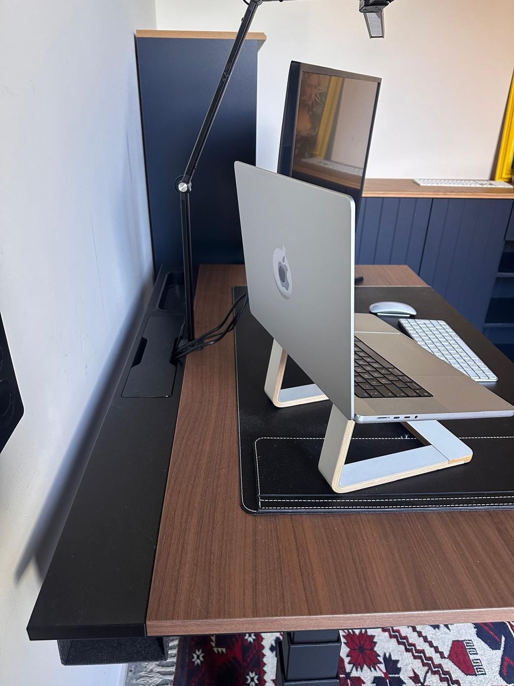 Ikea Scrivanie: Office desk – Usato da Zürich venduto da soc_kl9g 1