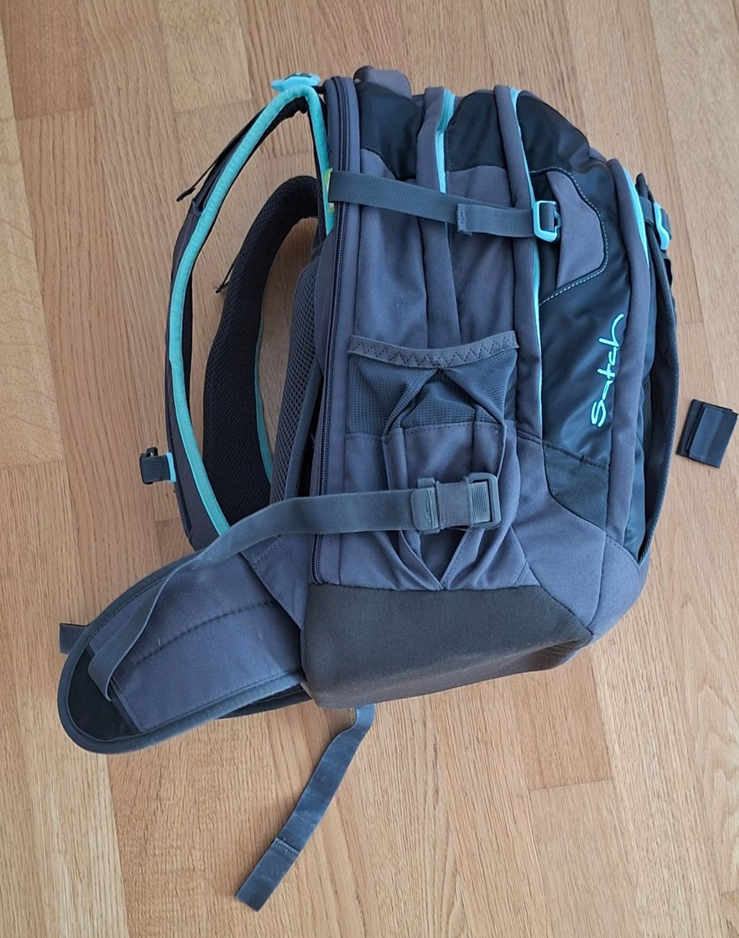 Zaini: Satch Schulrucksack grau/mint – Usato da Güttingen venduto da DeniseBaumann 1