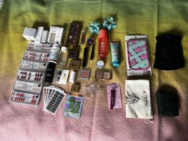 Großes Markenkosmetik und Nagelset