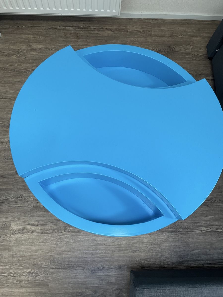 Tavoli: Couchtisch blau, Platte drehbar – Usato da Tägerig venduto da Maike4180 1